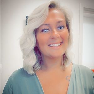 Meet your Posher, Dannielle